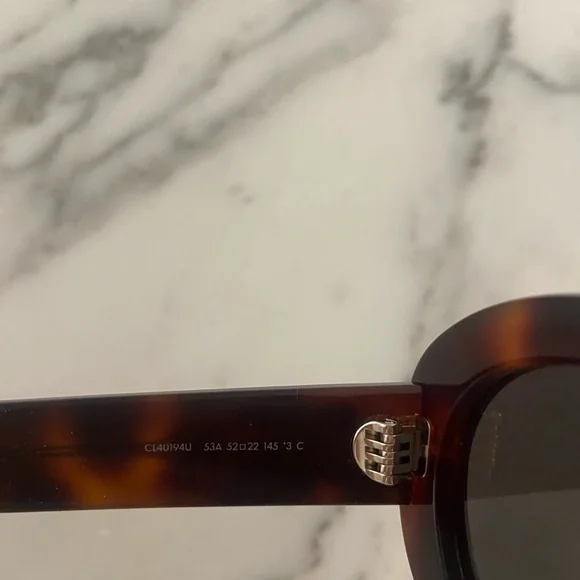 Celine Oval Triomphe Sunglasses - Picture 4 of 7